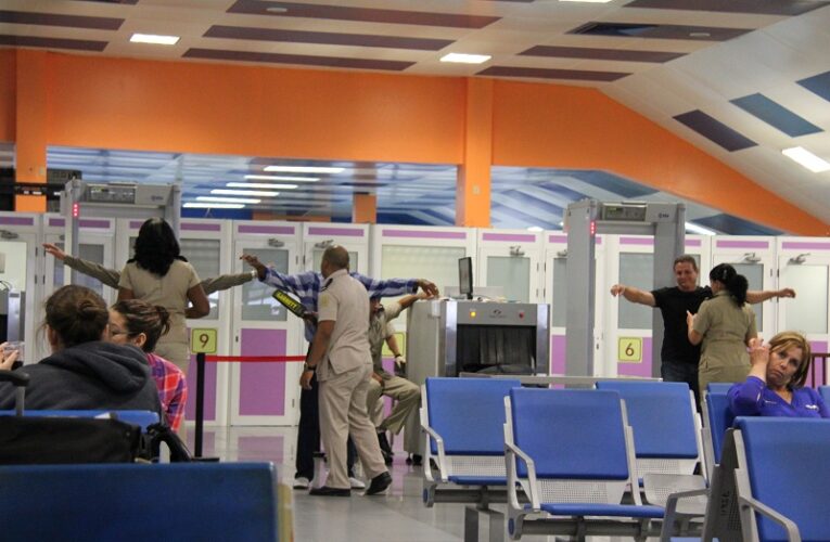 Crece contrabando de drogas y armas por aeropuertos