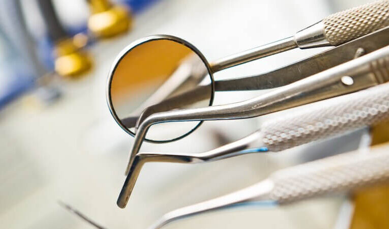 Locales: La carrera de Higienista Dental explicada por Lisandra y Yusleivi