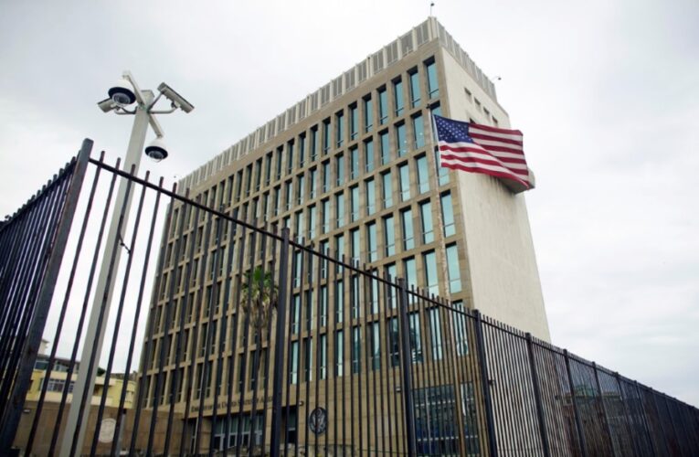 Dos funcionarios de EEUU en La Habana bajo atención médica por posible ataque acústico