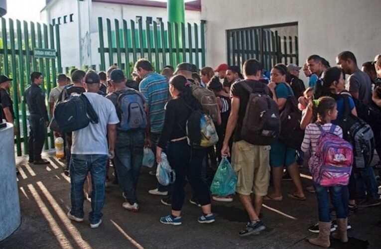 Biden pone fin a política “Quédate en México” a solicitantes de asilo