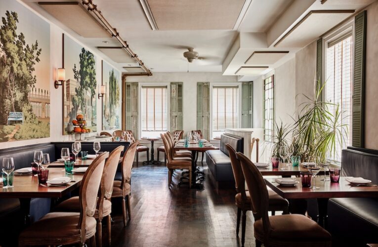 Servicios interiores reabren hoy lunes.