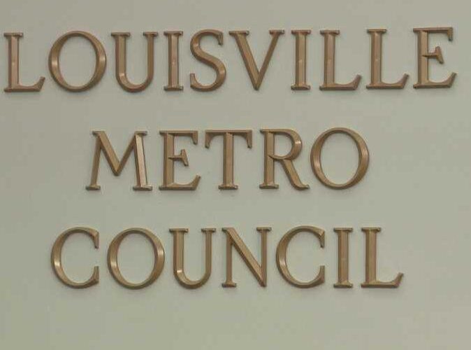 El Consejo Metropolitano de Louisville aprueba ajustes presupuestarios luego de un superávit de $ 26 millones.