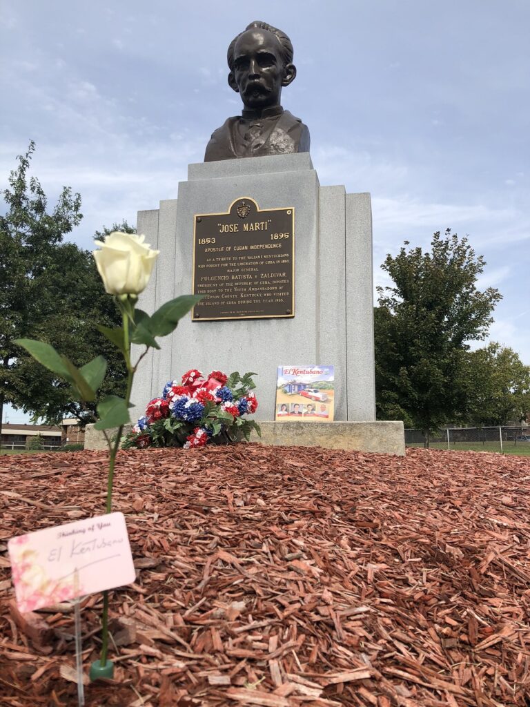 Busto de José Martí en Kentucky