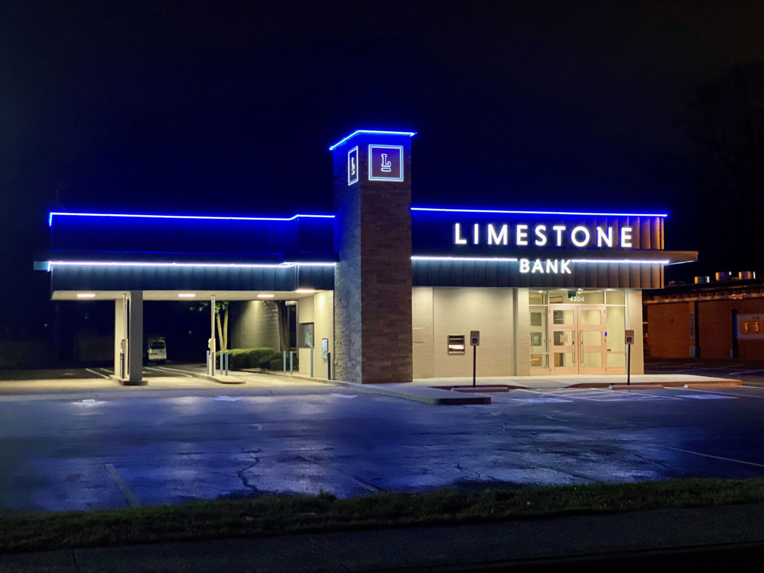 Limestone Bank anuncia la apertura de una nueva sucursal en Lexington.