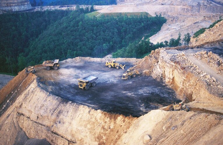 Informe: Kentucky necesita $ 1 mil millones para limpiar viejas minas de carbón