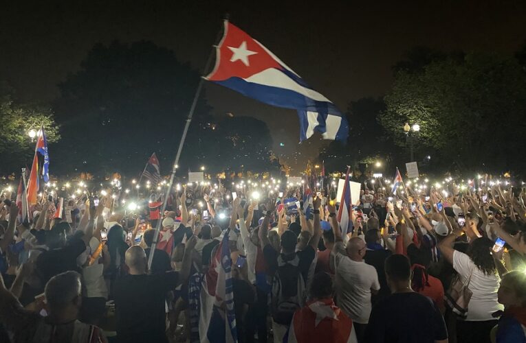 Masiva demostración de Cubanos Americanos en Washington DC, Kentucky presente