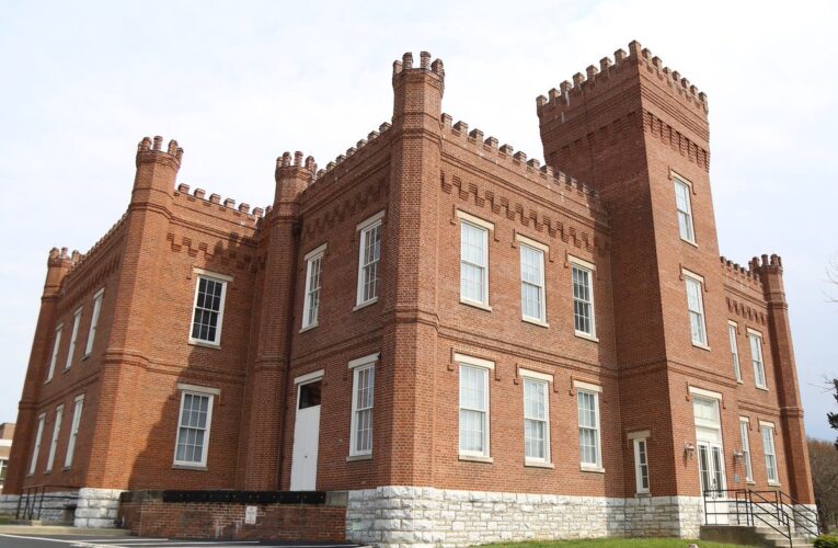 KSU recibió casi $ 500,000 para la renovación del histórico Jackson Hall.