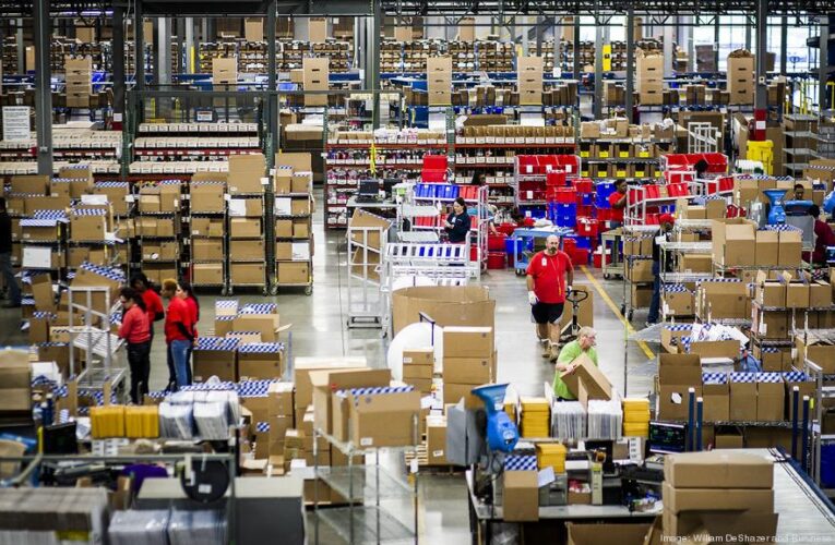 Radial planea cubrir más de 4,500 trabajos de cumplimiento de temporada en Louisville.