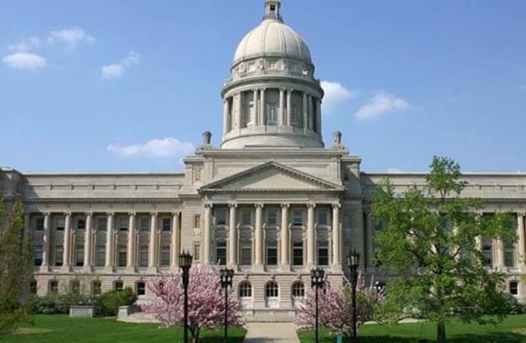 Los legisladores de Kentucky se vuelven a reunir para dar forma a la respuesta a COVID.