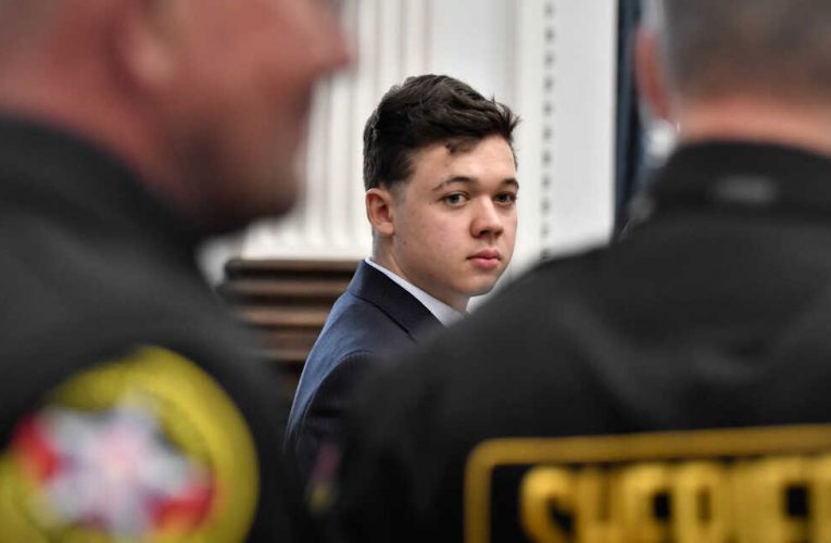 Un jurado absuelve a Kyle Rittenhouse, el joven que mató a dos personas en las manifestaciones contra el racismo de Kenosha
