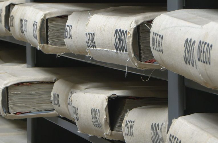 La oficina del secretario del condado de Jefferson presenta un nuevo software antifraude para los habitantes de Louisville.