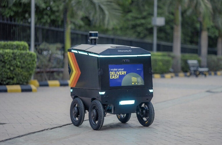 Se lanzan robots de entrega totalmente autónomos en el aeropuerto CVG.