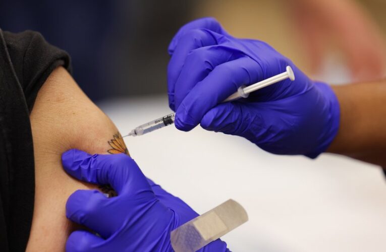 La corte pone fin al mandato para que las empresas exijan vacunas para los empleados.