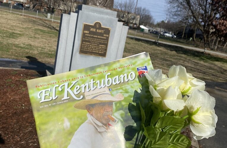 Serie Kentubaneandooo: Busto de José Martí en Kentucky (video)