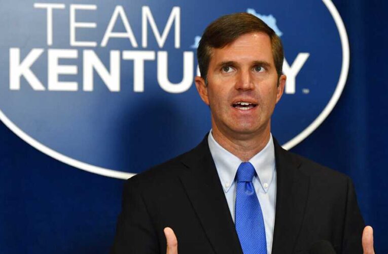 El gobernador Beshear revela inversiones presupuestarias para crear y atraer empleos.