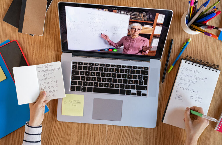 Proyecto de ley en Kentucky que da a las escuelas 10 días de aprendizaje remoto