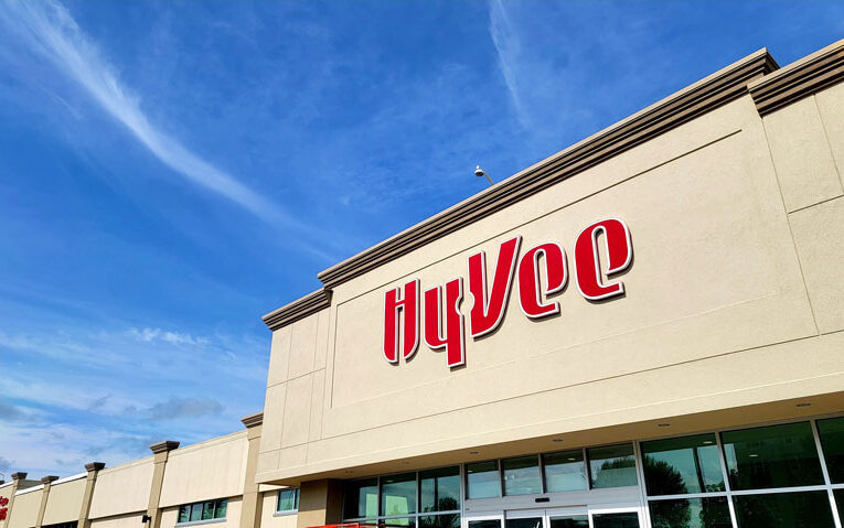 Hy-Vee nombra su primera tienda en Louisville.
