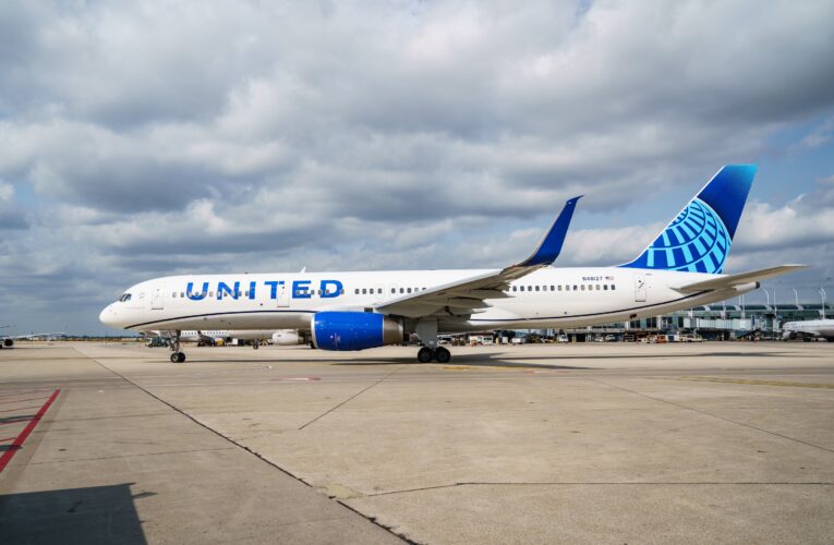 United Airlines aumenta su presencia con el servicio principal de Louisville a Denver.