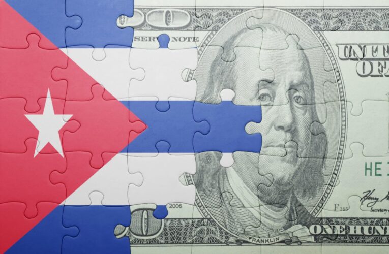Régimen castrista controla todo y se aprovecha del exilio cubano para enriquecerse