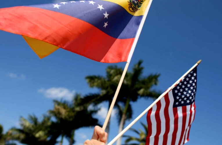 Senadores piden a Biden prolongar el TPS a venezolanos