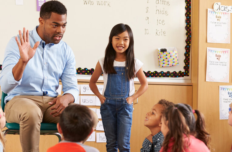 Op-Ed: marque la diferencia siendo voluntario en su escuela local.