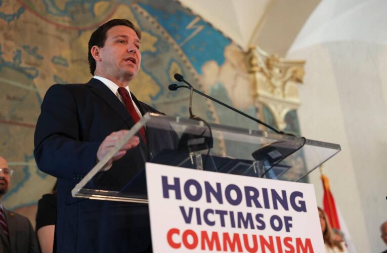 Escuelas de Florida enseñarán a sus alumnos sobre los males del comunismo tras legislación firmada por DeSantis