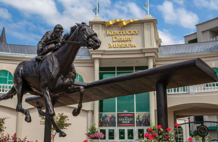El centro de Louisville en plena floración para el Derby de Kentucky.