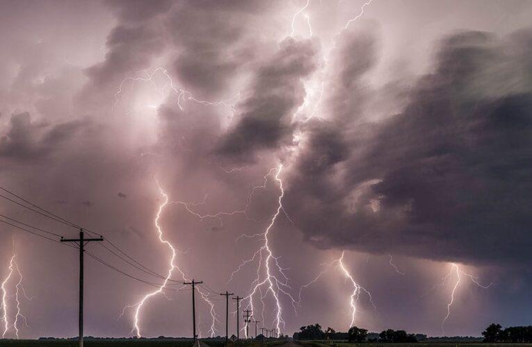 DÍA DE ALERTA: Tormentas fuertes posibles esta tarde noche.