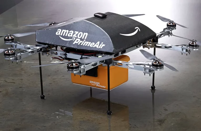 Amazon comenzará a entregar los pedidos de sus clientes en una comunidad californiana por medio de drones