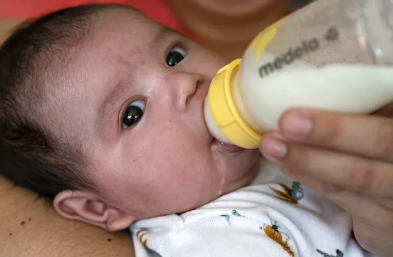Importación no frena la crisis de leche para bebés