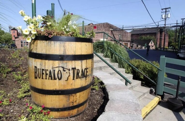 La destilería Buffalo Trace transforma la antigua gasolinera en un nuevo lugar turístico y gastronómico
