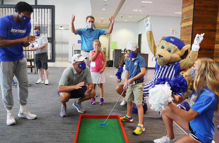 El torneo anual de minigolf es un “agujero” muy divertido para los pacientes de KCH