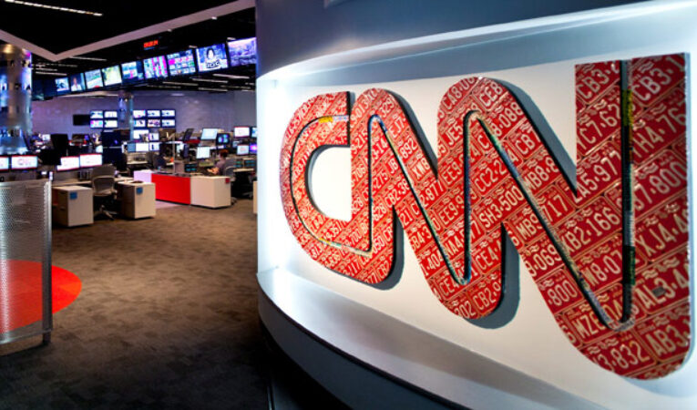 Crisis de audiencia: CNN se alejará de su línea progresista para recuperar ratings