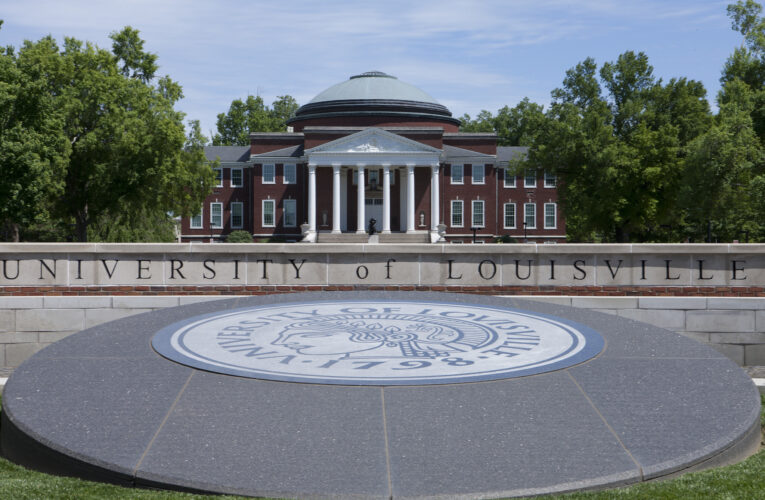Nuevo centro de la UofL para mejorar el acceso de los estudiantes relacionados con el ejército