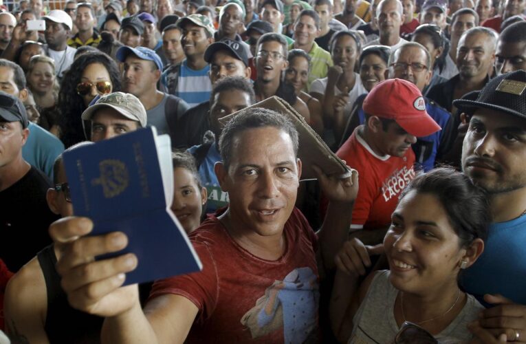 157 mil cubanos han cruzado la frontera de EEUU en solo nueve meses