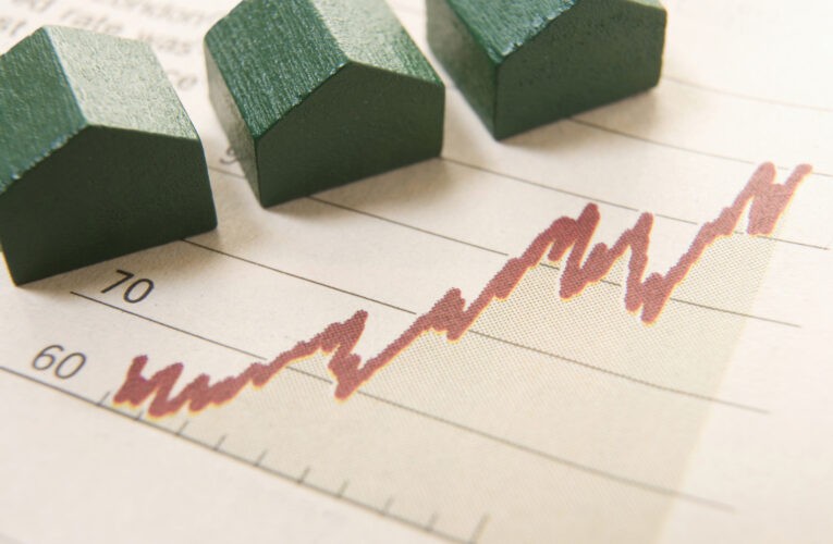 Los propietarios de viviendas de Louisville están a punto de recibir evaluaciones más altas. ¿Cuánto están subiendo?