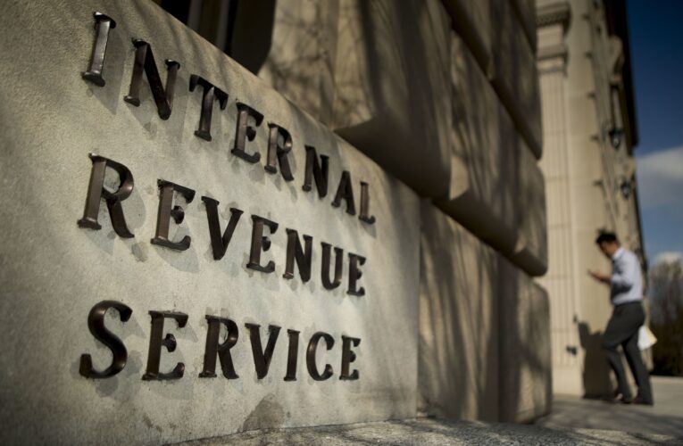 El Congreso está ampliando el tamaño del IRS. Por qué es una mala noticia para los estadounidenses comunes
