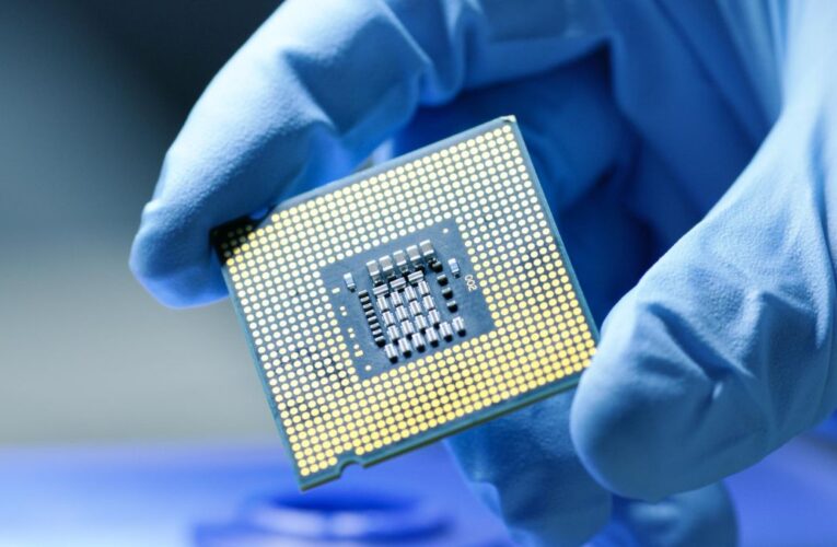 Ley bipartidista impulsa producción de semiconductores