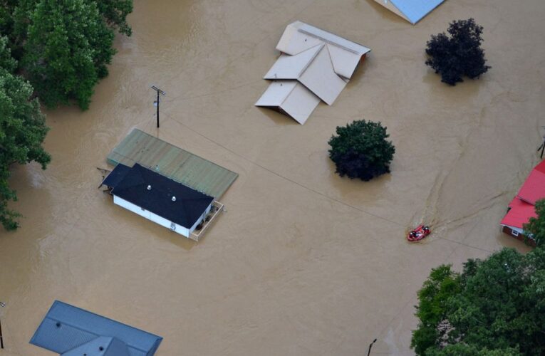 Los estudiantes afectados por las inundaciones del este de Kentucky regresan a la universidad