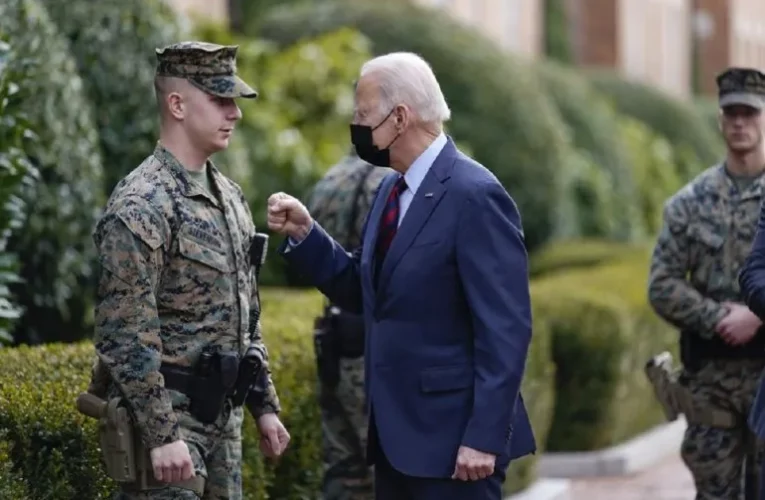 Biden anuncia $2.980 millones en ayuda militar para Ucrania