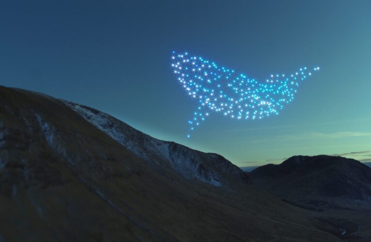 Espectáculo de luces con 300 drones que regresan a Holiday World para el evento de Halloween