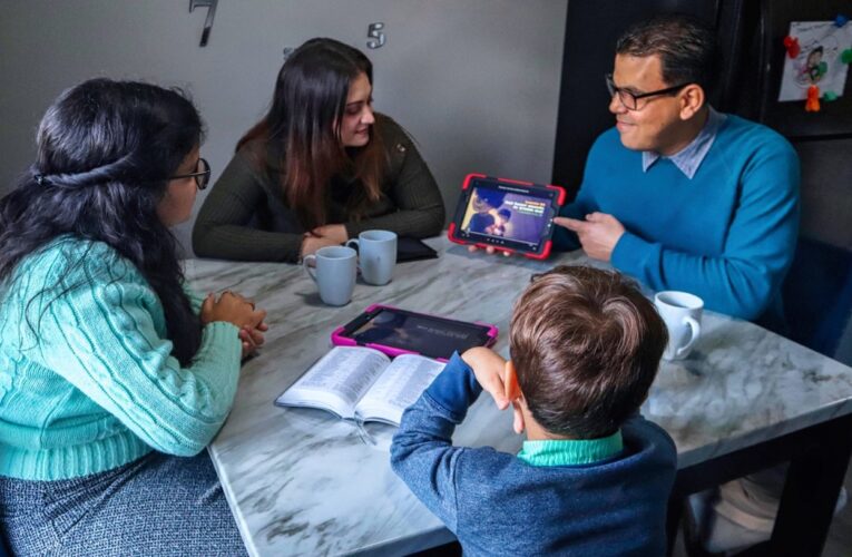 Consejos y ayudas: Las familias de Louisville, Kentucky encuentran soluciones al acoso escolar de una fuente sorprendente