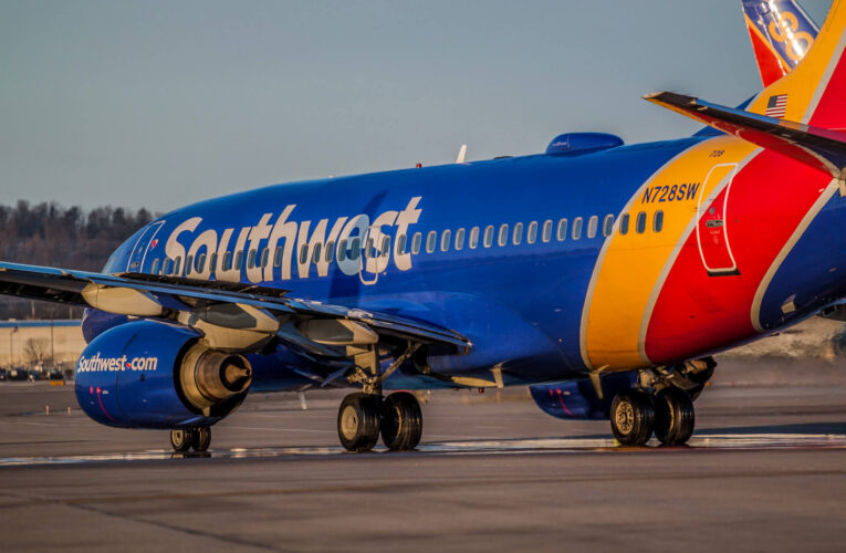 Sun Country Airlines vuela hacia el Aeropuerto Louisville Muhammad Ali