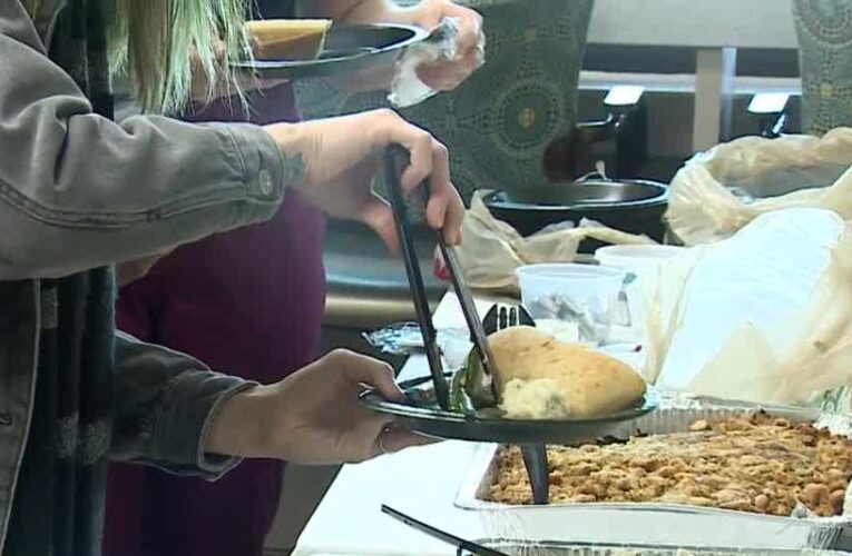 Familia de Louisville dona comidas a pacientes con cáncer y familias de UofL Health