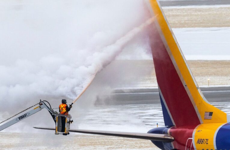 Los viajeros de Louisville detallan vuelos cancelados de Southwest Airlines después del fin de semana festivo