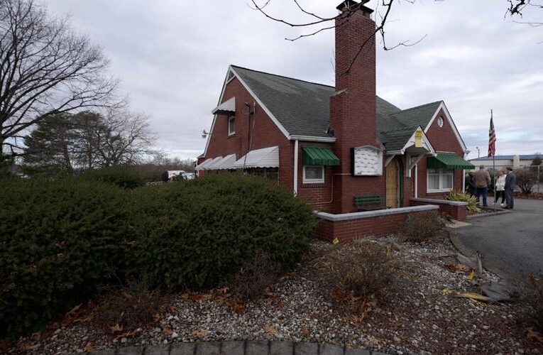 Fern Creek está un paso más cerca de obtener una nueva biblioteca, luego de que la ubicación anterior cerrara debido a recortes presupuestarios