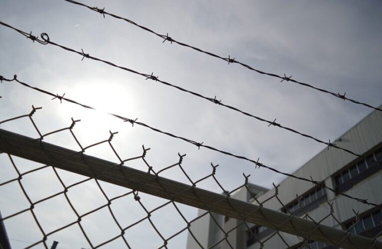 Beshear anuncia reformas a la justicia juvenil