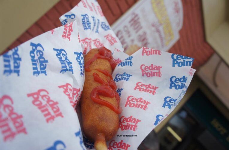 El nuevo restaurante de Fern Creek, Uncle D’s Franks, se especializa en salchichas y perritos calientes personalizables.