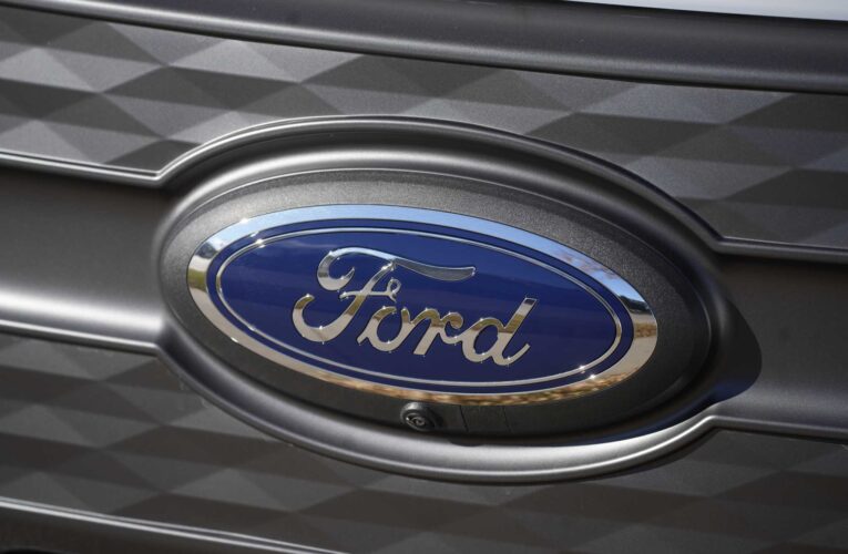 La Super Duty de Ford ayuda a transportar carga para un negocio comercial en auge