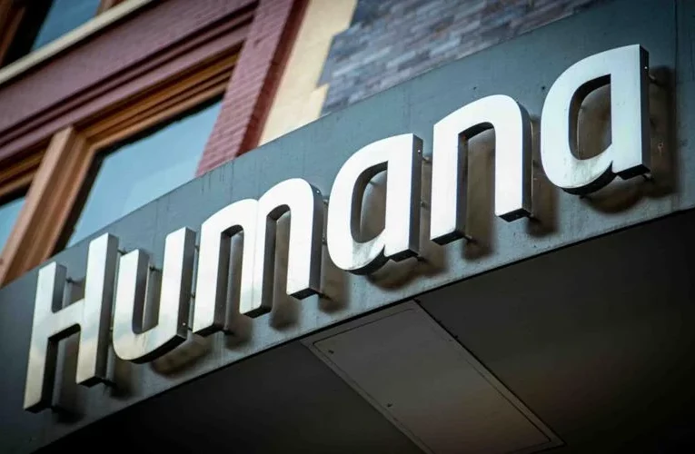 Humana dejará de ofrecer seguro médico grupal para empleadores